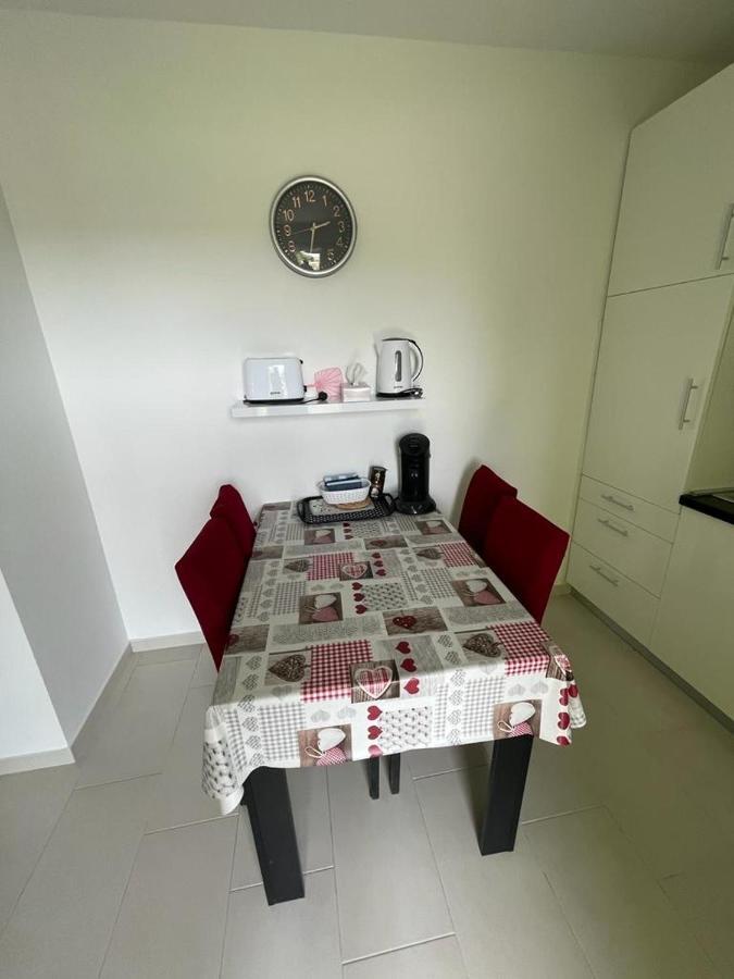Apartmani Matko Nin Luaran gambar